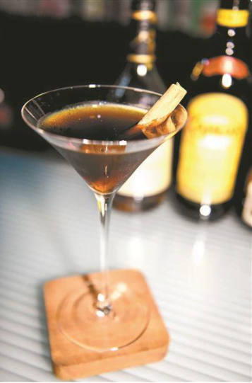 教你在家自制雞尾酒，四款雞尾酒配方，做法詳細(xì)，快做起來(lái)吧